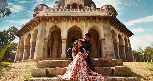 Hauz Khas Fort and Lake - Pre-Wedding Photoshoot Destination Hauz Khas Fort and Lake